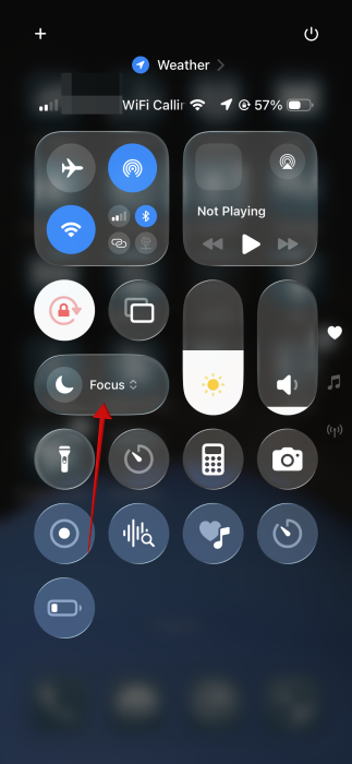 Tapping on Focus toggle in iPhone Control Center.