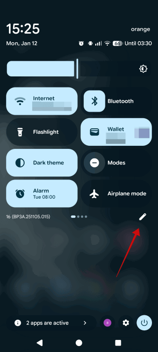 Tapping on "Pencil" icon in Android Quick Settings to access edit panel. 